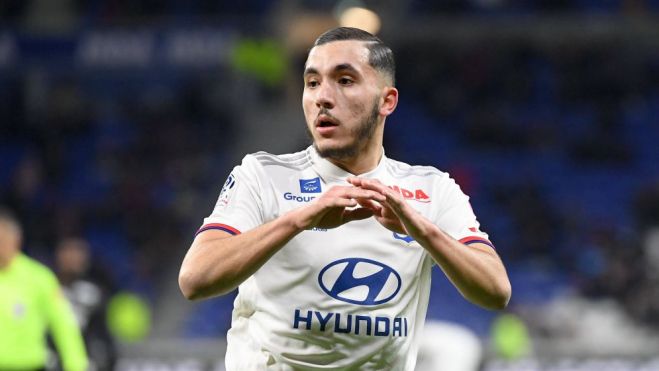 Rayan Cherky, futbolista del Olympique Lyon. Rayan Cherky, futbolista del Olympique Lyon.