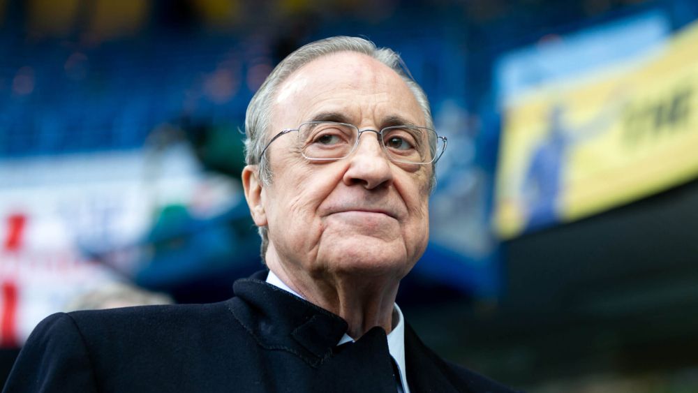 Florentino Pérez en una postura de seguridad Florentino Pérez en una postura de seguridad