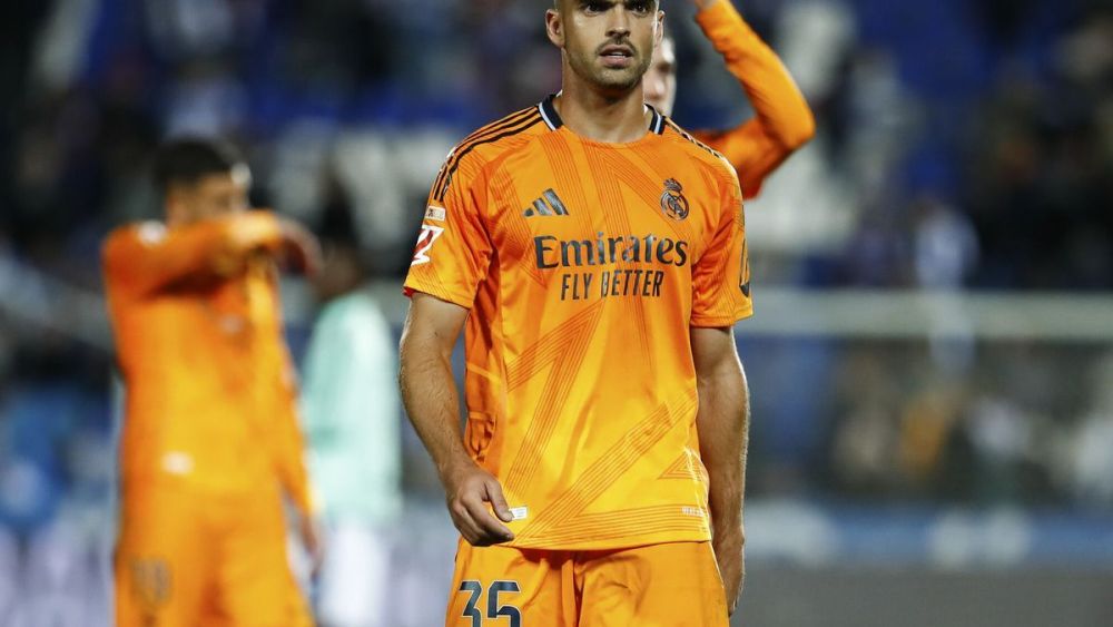 Raúl Asencio ha ganado enteros en las últimas horas para salir de titular en Anfield. Raúl Asencio ha ganado enteros en las últimas horas para salir de titular en Anfield.