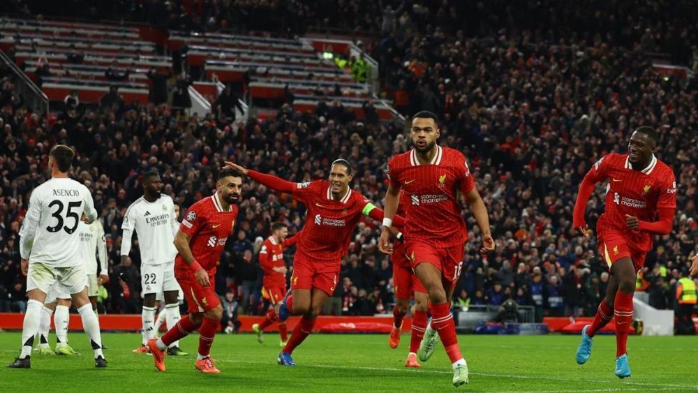 Cody Gakpo, celebrando el segundo gol del Liverpool al Real Madrid este miércoles en Anfield. Cody Gakpo, celebrando el segundo gol del Liverpool al Real Madrid este miércoles en Anfield.