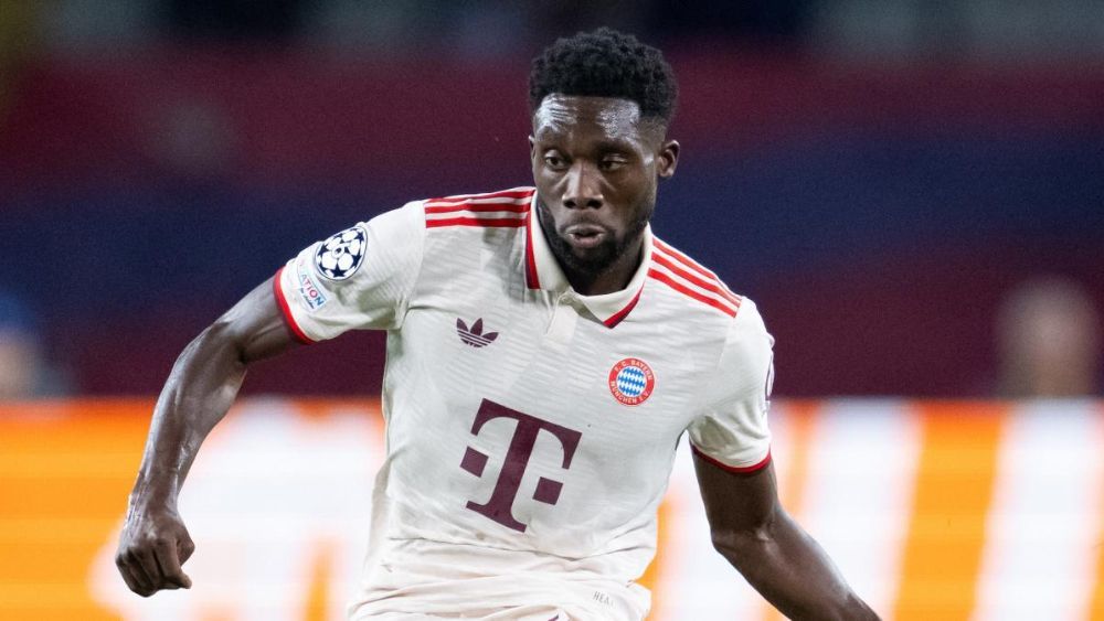 Alphonso Davies, en un partido con el Bayern Múnich esta temporada. Alphonso Davies, en un partido con el Bayern Múnich esta temporada.