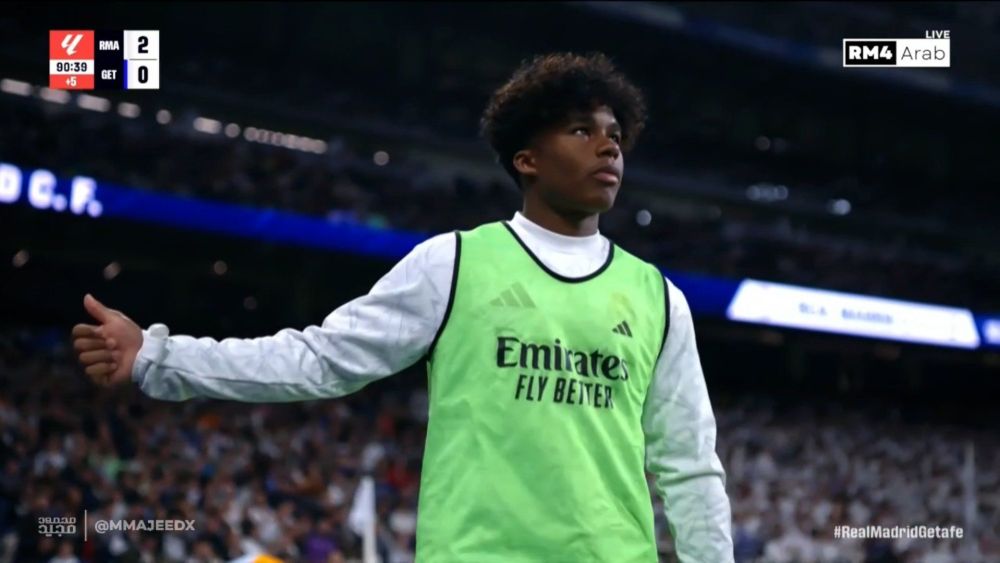 Endrick calentando en la segunda parte Endrick calentando en la segunda parte