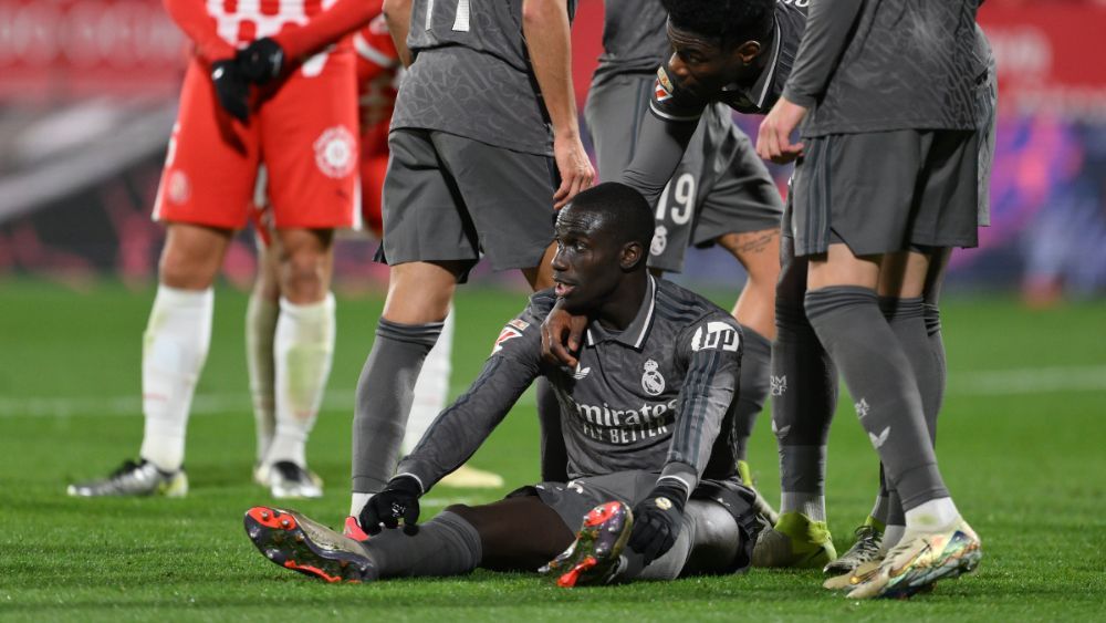 Ferland Mendy, con otra lesión muscular, se une a la enfermería del Real Madrid después del partido en Gerona. Ferland Mendy, con otra lesión muscular, se une a la enfermería del Real Madrid después del partido en Gerona.