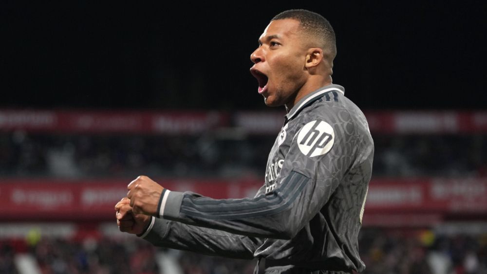 Kylian Mbappé, celebrando su gol ante el Girona en Montilivi. Kylian Mbappé, celebrando su gol ante el Girona en Montilivi.