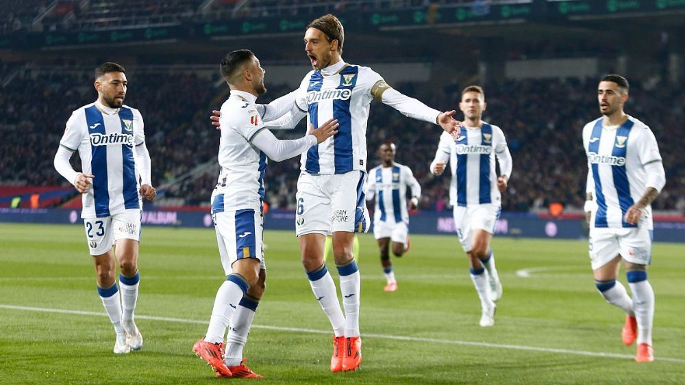 El Leganés ganó al Barcelona y la pelea por la Liga se aprieta muchísimo. El Leganés ganó al Barcelona y la pelea por la Liga se aprieta muchísimo.