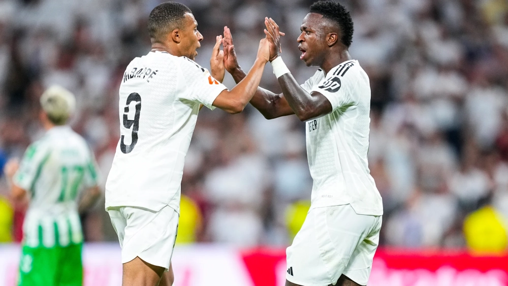 Desde la llegada del francés, Vinicius Jr. y Kylian Mbappé demuestran ser dos grandes compañeros. Desde la llegada del francés, Vinicius Jr. y Kylian Mbappé demuestran ser dos grandes compañeros.