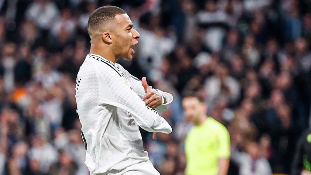 Mbappé celebrando su gol contra el Sevilla Mbappé celebrando su gol contra el Sevilla