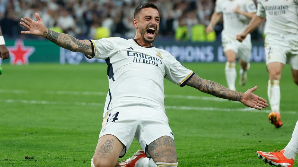 Joselu Mato celebrando su segundo gol contra el Bayern de Múnich