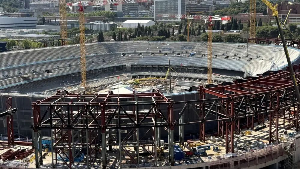 El Camp Nou, en obras. El Camp Nou, en obras.