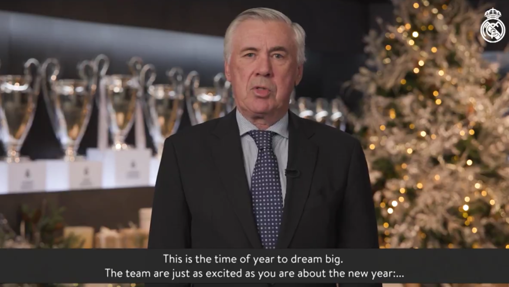 Carlo Ancelotti felicitando la Navidad al madridismo. Carlo Ancelotti felicitando la Navidad al madridismo.