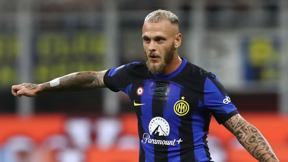 Federico Dimarco en pleno partido