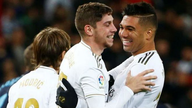 Valverde Casemiro 2206289377 7562372 1300x731 Valverde Casemiro 2206289377 7562372 1300x731