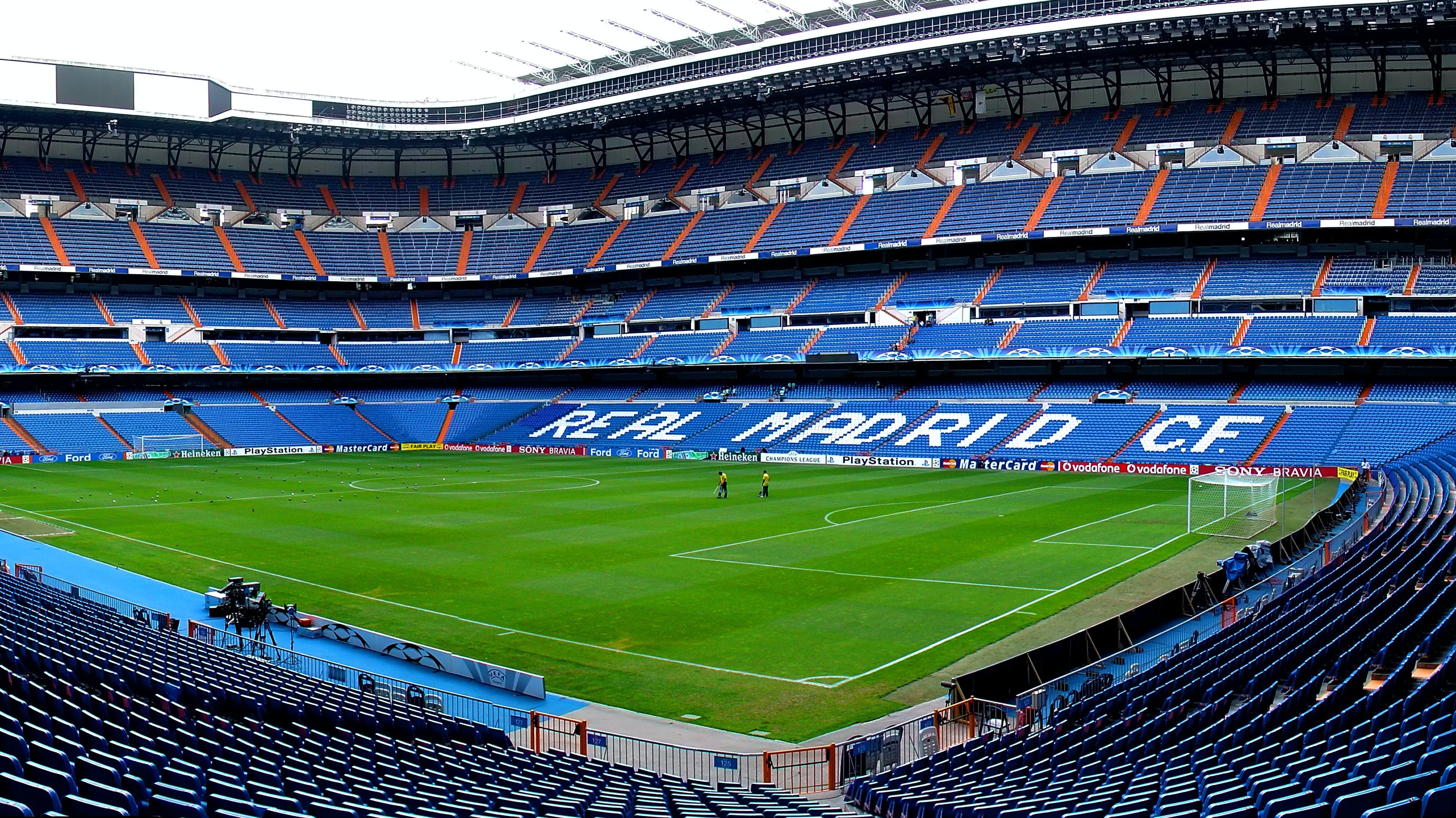 montar trabajador asesinato El Real Madrid prepara el Santiago Bernabéu para el derbi: nueva  localización de la prensa