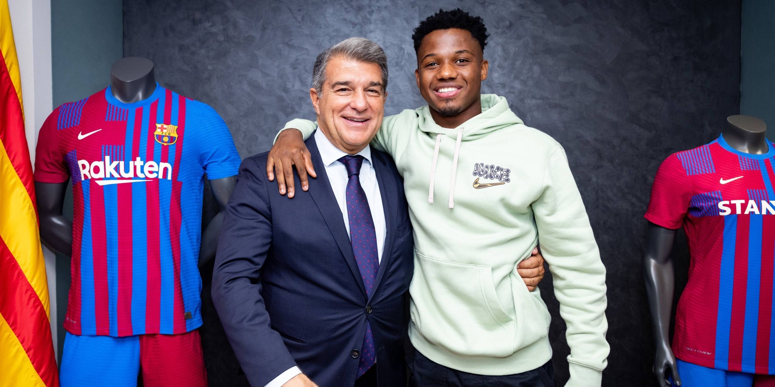 Joan Laporta y Ansu Fati Joan Laporta y Ansu Fati