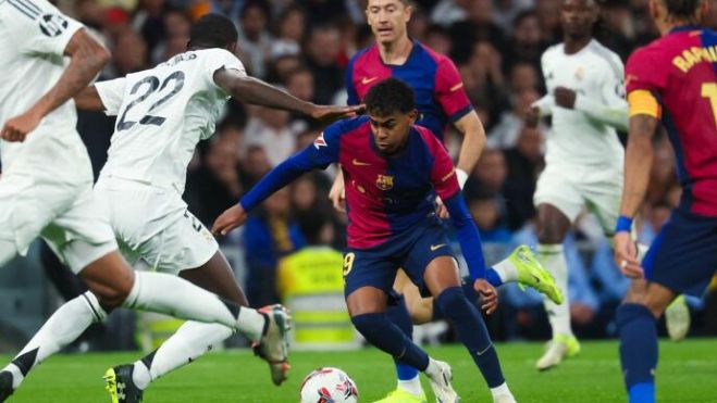 Antonio Rüdiger y Lamine Yamal en la Supercopa de España.