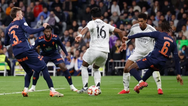 Gol de tacón de Endrick