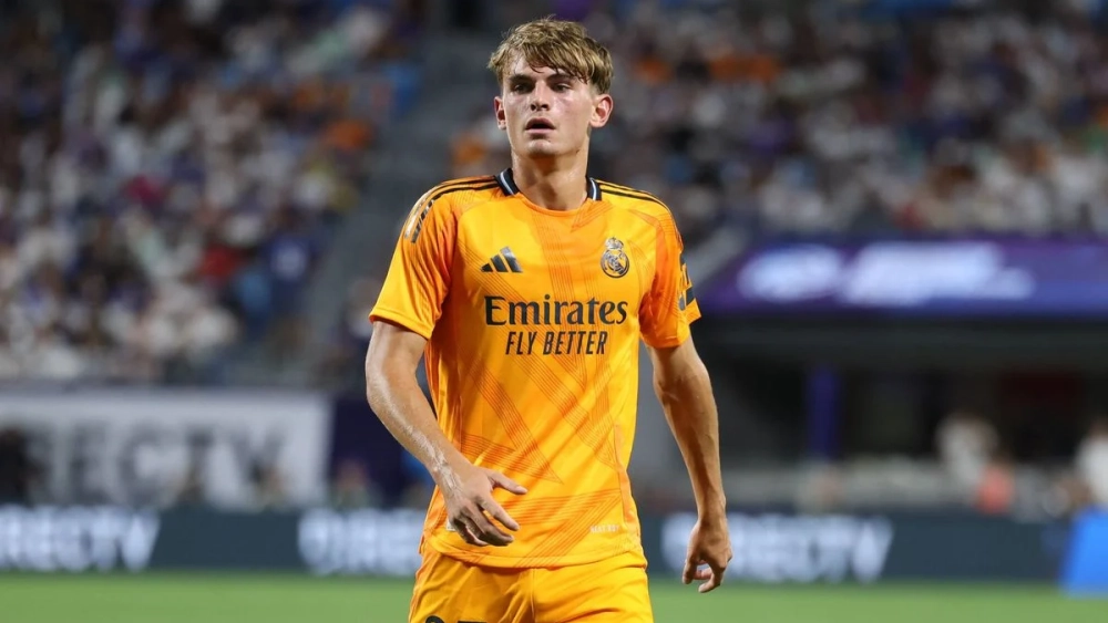 Nico Paz con el Real Madrid Nico Paz con el Real Madrid