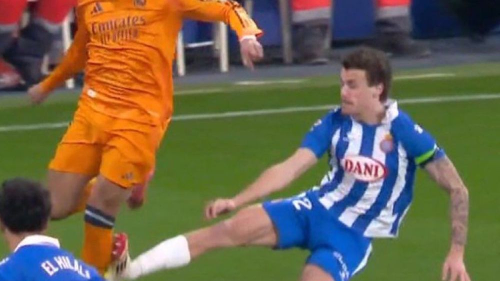 Expulsión perdonada a Carlos Romero Expulsión perdonada a Carlos Romero