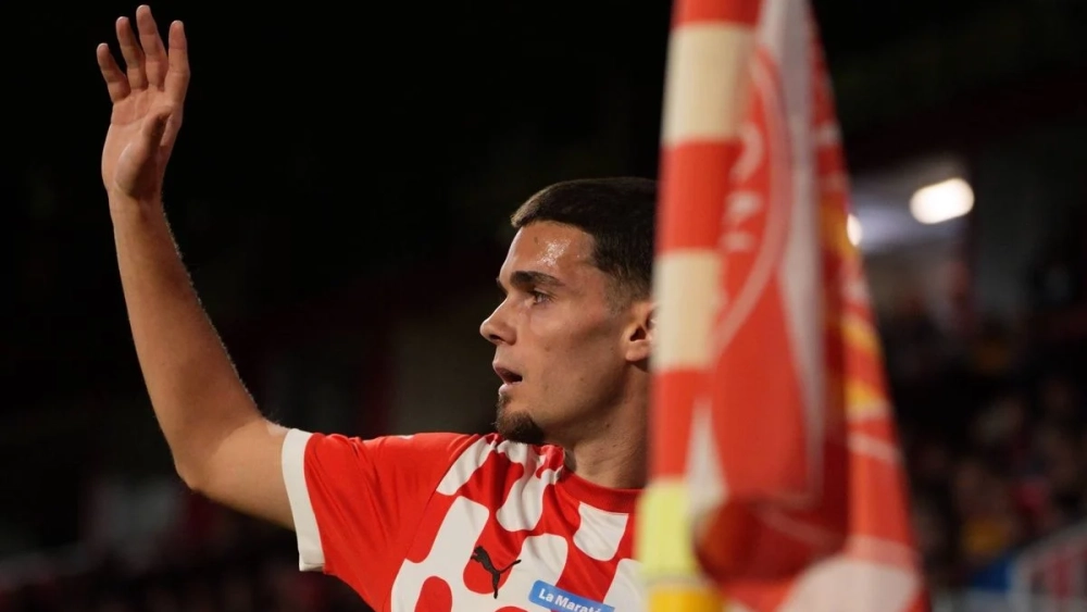 Miguel Gutiérrez sacando un córner con el Girona. Miguel Gutiérrez sacando un córner con el Girona.
