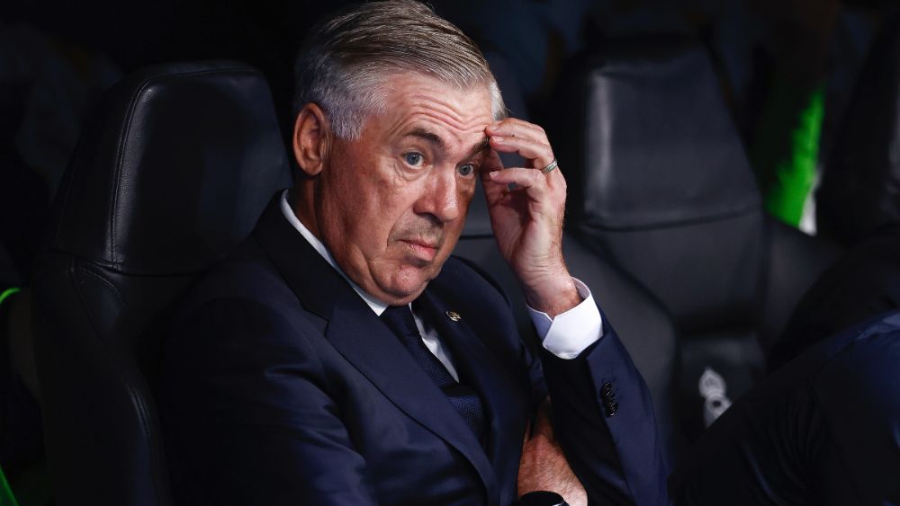 Carlo Ancelotti, obligado de nuevo a recomponer la defensa del Madrid tras la última baja en el equipo, la de Lucas Vázquez. Carlo Ancelotti, obligado de nuevo a recomponer la defensa del Madrid tras la última baja en el equipo, la de Lucas Vázquez.