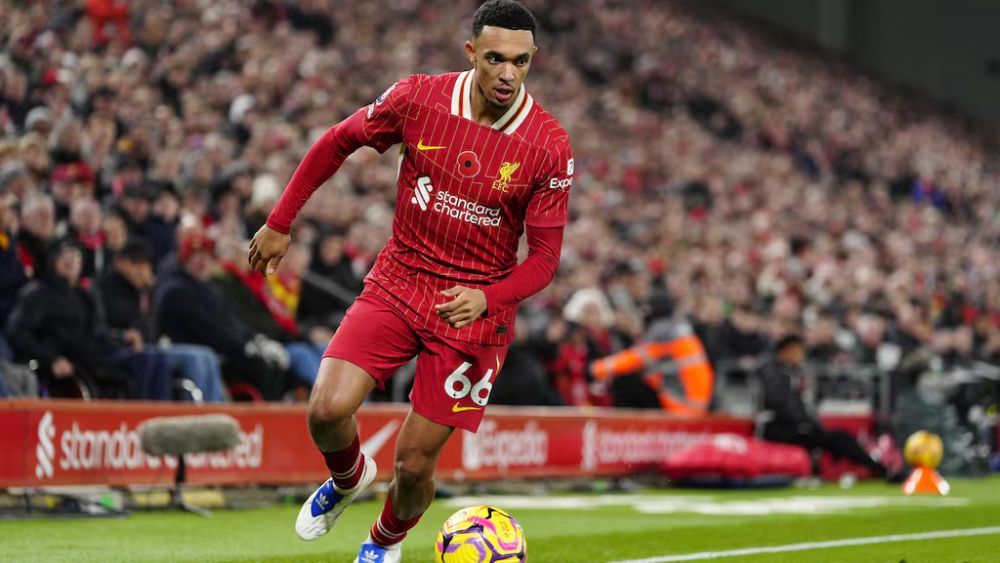 Trent Alexander-Arnold, en un partido reciente con el Liverpool, es uno de los objetivos del Madrid para el verano. Trent Alexander-Arnold, en un partido reciente con el Liverpool, es uno de los objetivos del Madrid para el verano.