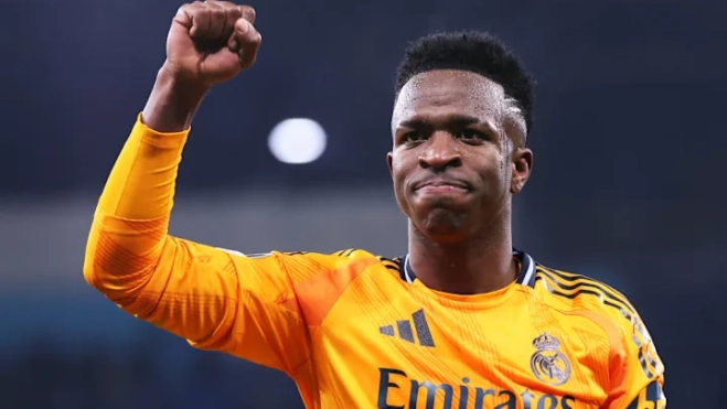 Vinícius Júnior celebrando un gol en Manchester. Vinícius Júnior celebrando un gol en Manchester.