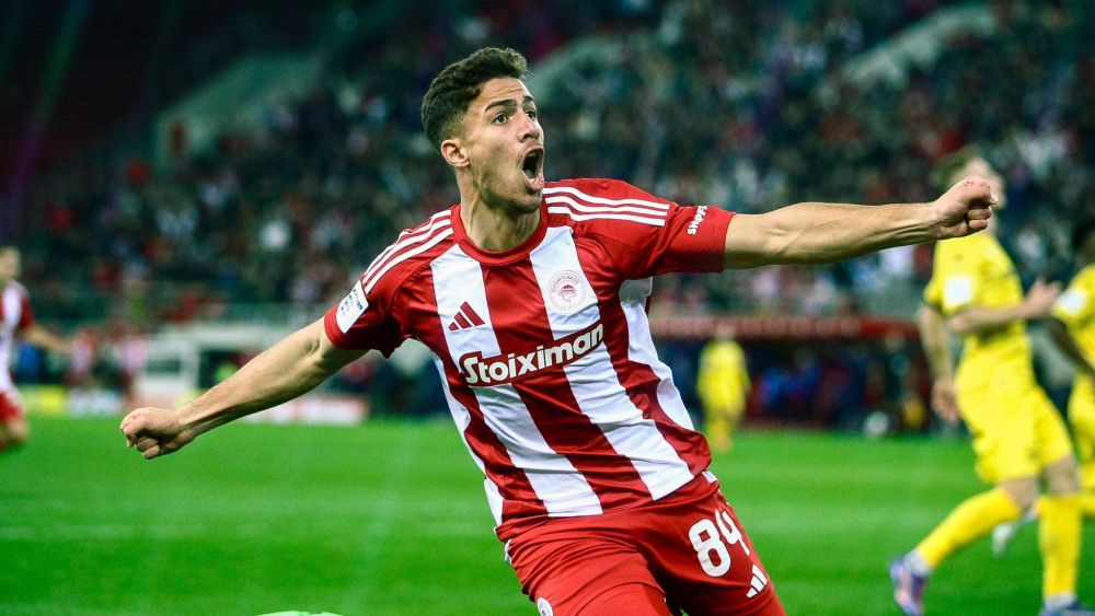 Charalampos Kostoulas con el Olympiacos Charalampos Kostoulas con el Olympiacos