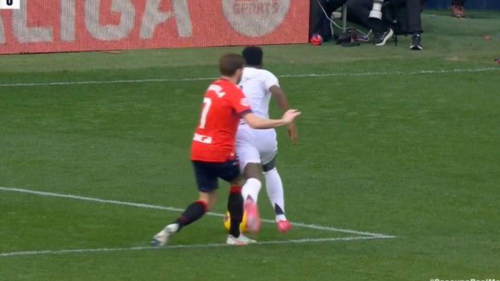 Penalti de Moncayola a Vinicius Penalti de Moncayola a Vinicius