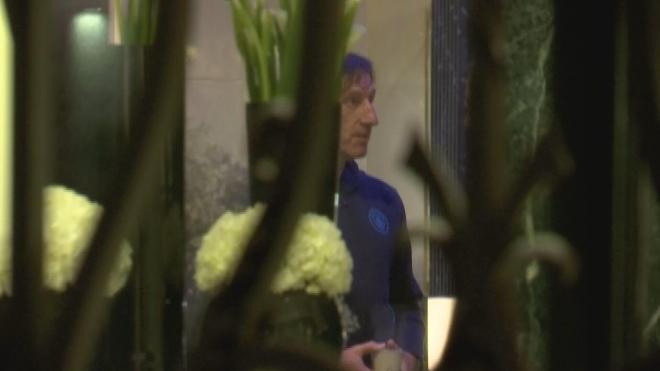 Luka Modric, pillado en el hotel del Manchester City tras el partido, la imagen habla por sí sola