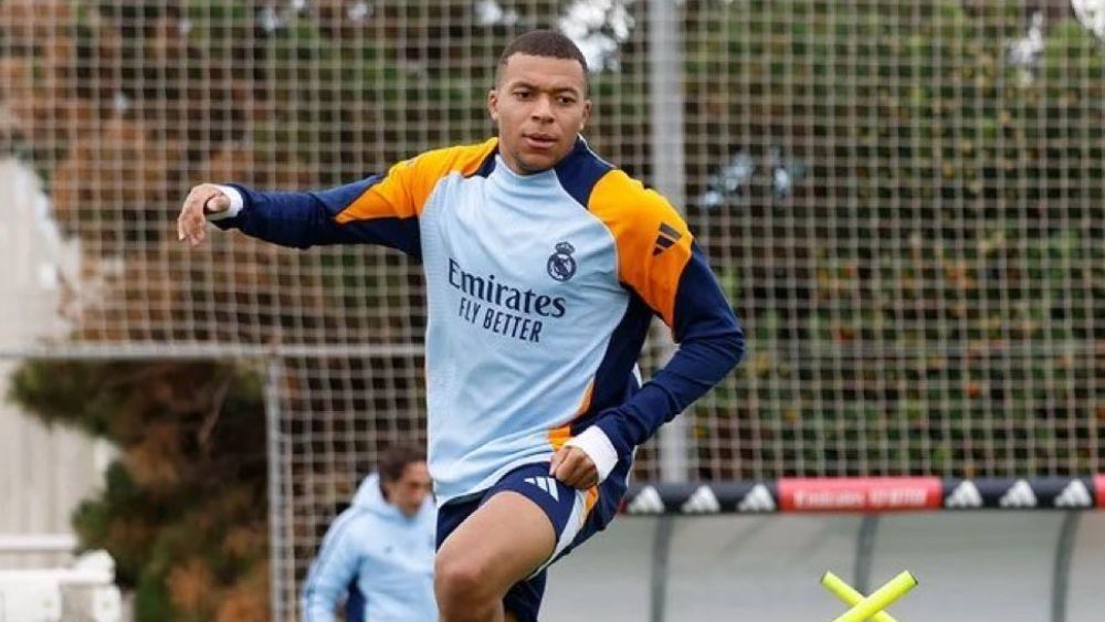 Kylian Mbappé, durante un entrenamiento con el Real Madrid. Kylian Mbappé, durante un entrenamiento con el Real Madrid.
