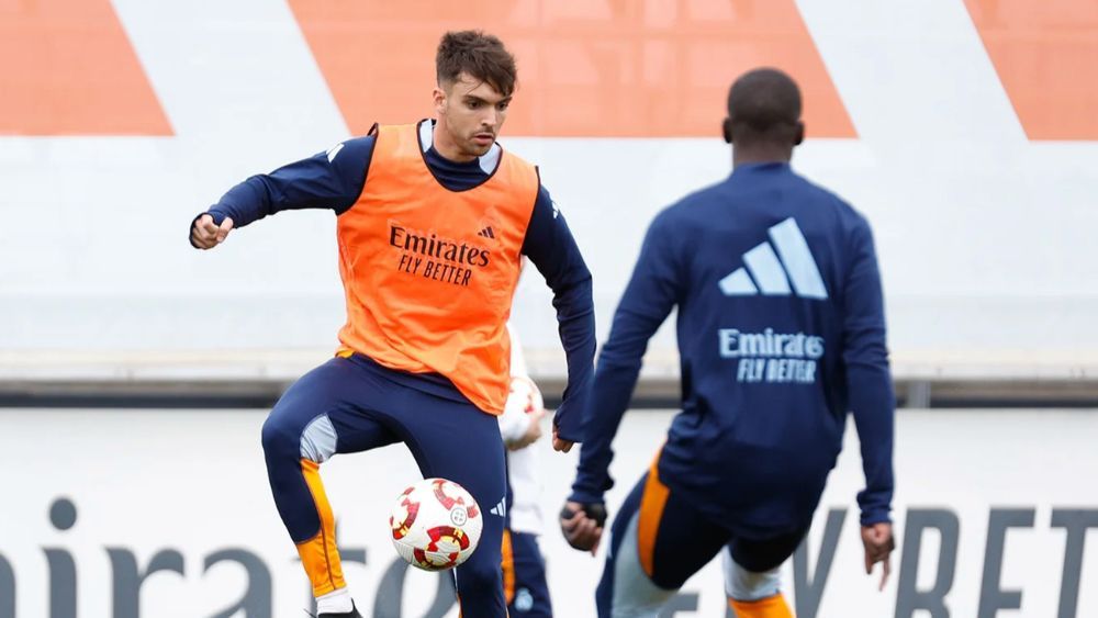 El Real Madrid se ha ejercitado esta mañana en Valdebebas antes de viajar a San Sebastián.