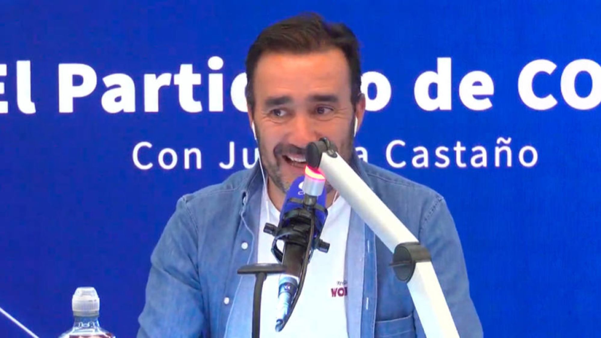 El periodista Juanma Castaño se ha 'mojado' en la 'guerra' abierta entre el Real Madrid y Javier Tebas. El periodista Juanma Castaño se ha 'mojado' en la 'guerra' abierta entre el Real Madrid y Javier Tebas.