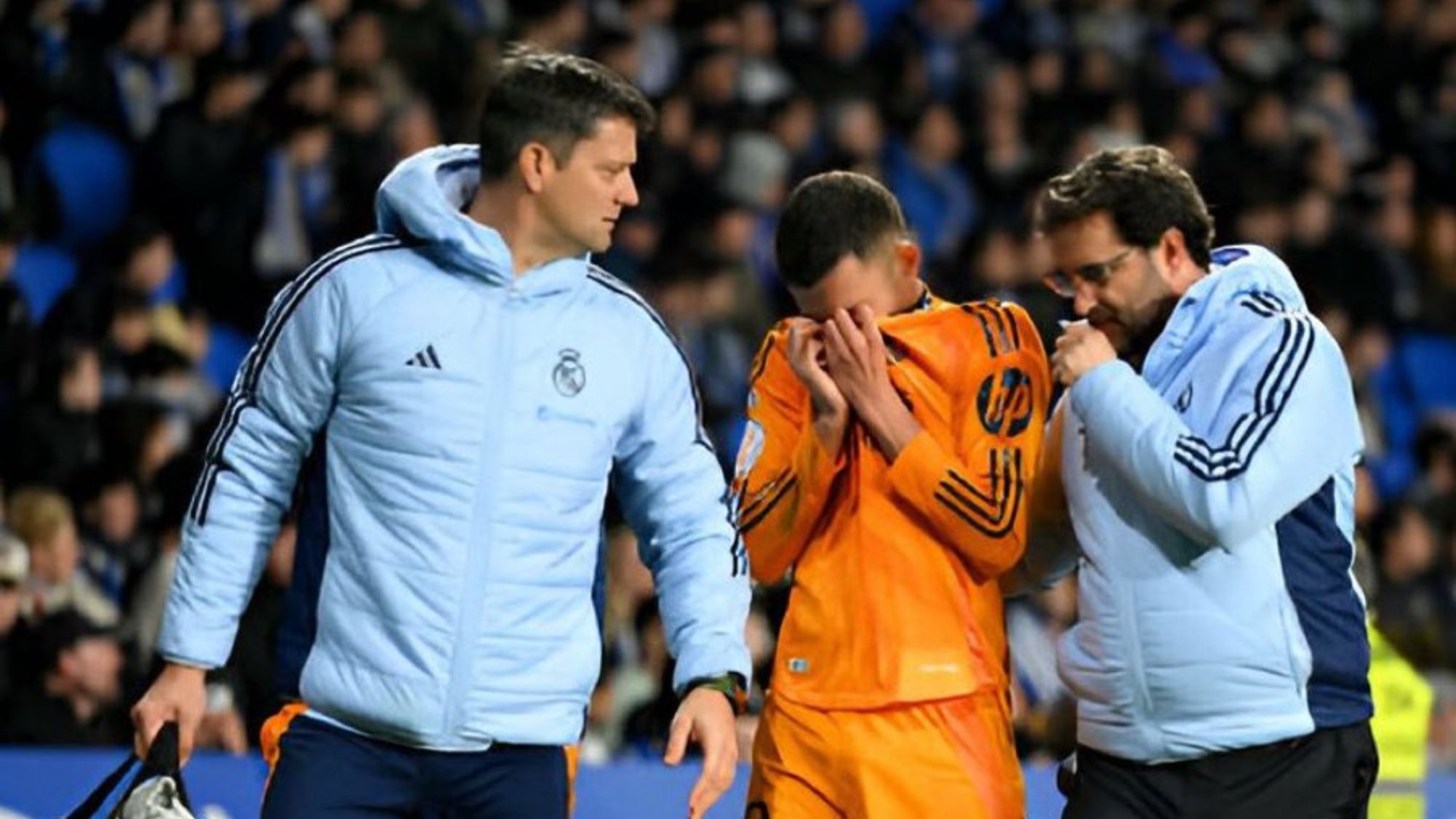 Dani Ceballos se tuvo que retirar lesionado del terreno de juego: el de Utrera enciende las alarmas en el club blanco