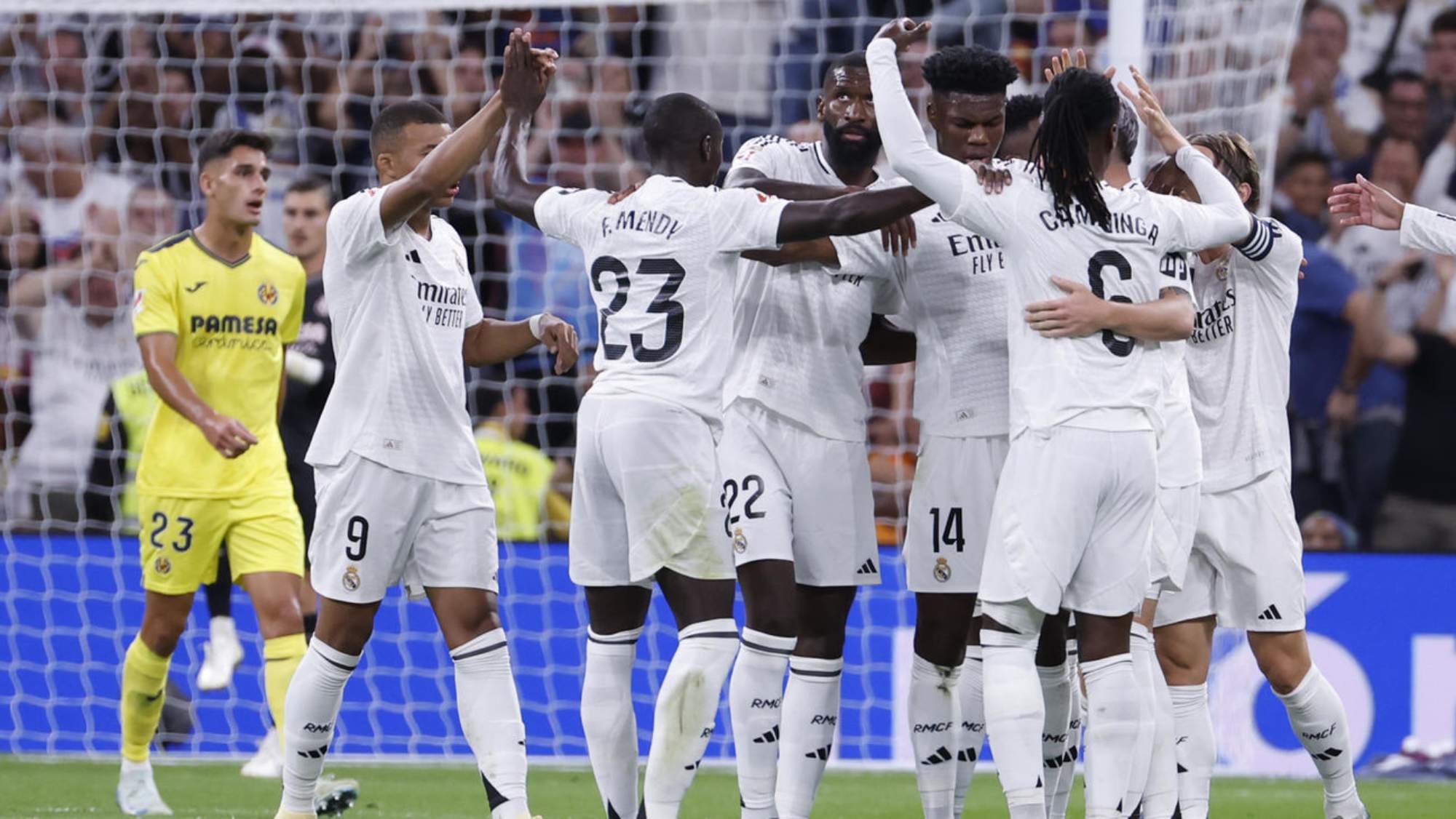 Los jugadores del Real Madrid, celebrando un gol ante el Villarreal en el partido de la primera vuelta de Liga (2-0)