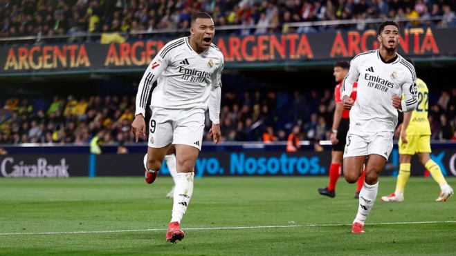 Mbappé celebrando un gol en La Cerámica Mbappé celebrando un gol en La Cerámica