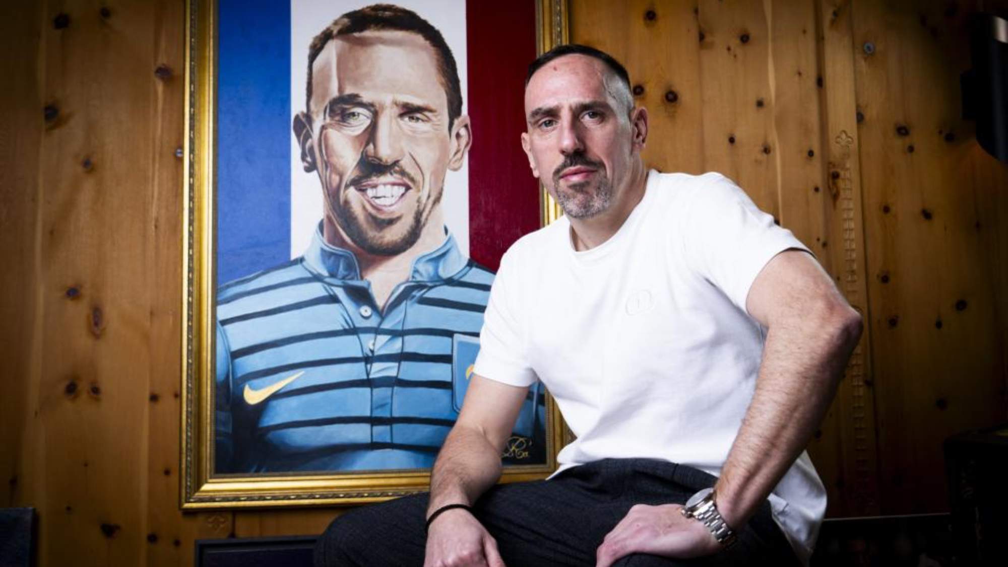 Franck Ribéry ha ofrecido una entrevista a 'L'Équipe' y ha reclamado el Balón de Oro de 2013, que ganó Cristiano Ronaldo. Franck Ribéry ha ofrecido una entrevista a 'L'Équipe' y ha reclamado el Balón de Oro de 2013, que ganó Cristiano Ronaldo.