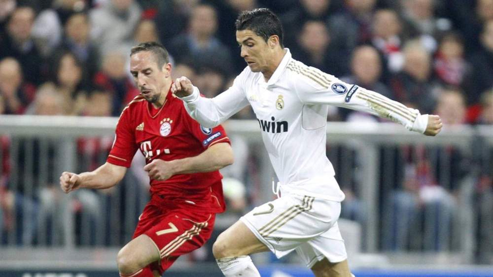 Franck Ribéry y Cristiano Ronaldo, en un enfrentamiento entre el Bayern Múnich y el Real Madrid. Franck Ribéry y Cristiano Ronaldo, en un enfrentamiento entre el Bayern Múnich y el Real Madrid.