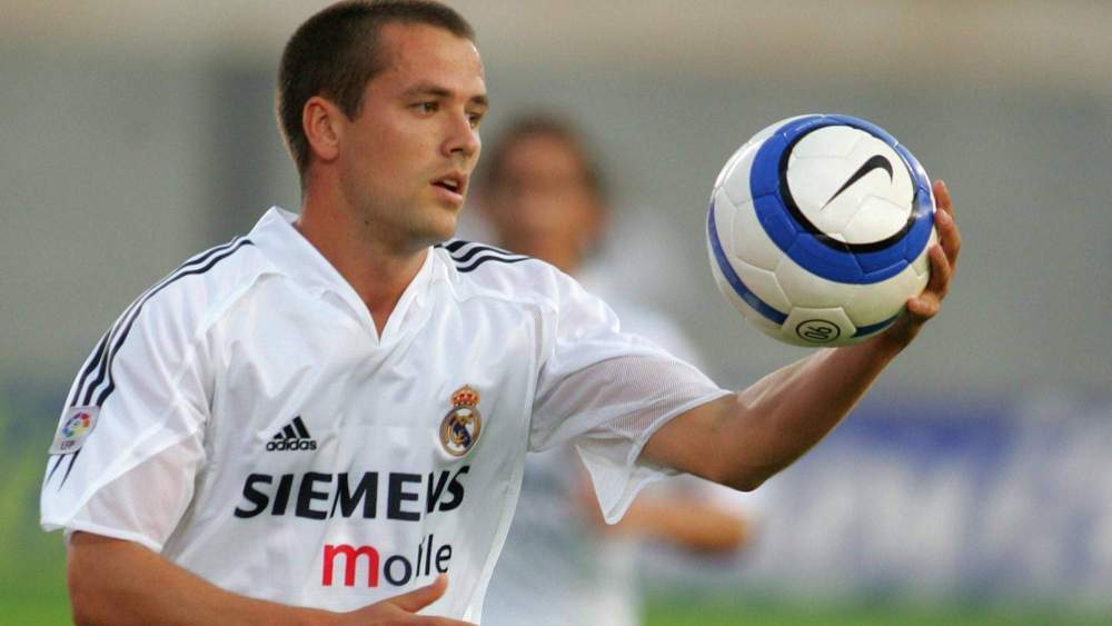 Michael Owen, durante un partido con el Real Madrid.