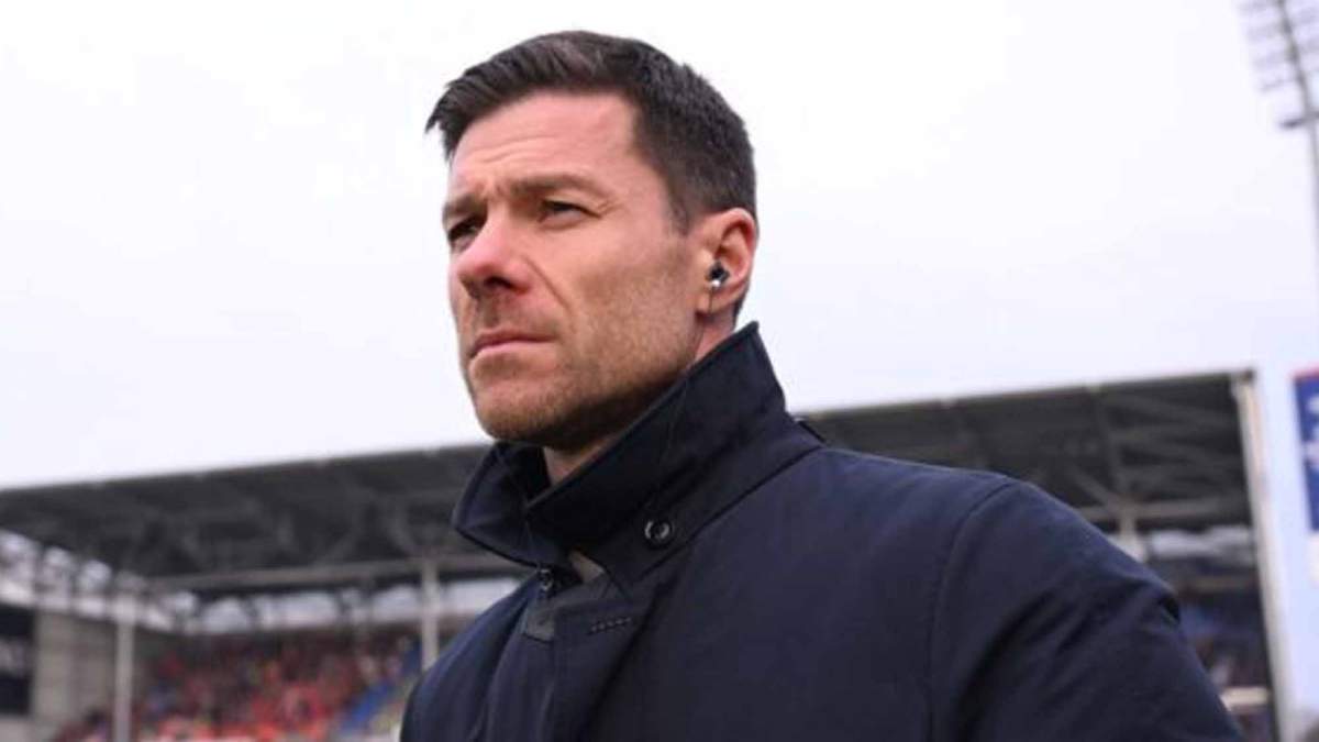 Xabi Alonso serio Xabi Alonso serio