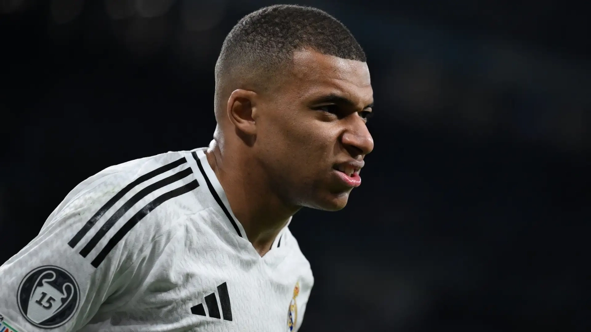 A pesar de que no puede jugar por la izquierda, Kylian Mbappé sigue siendo el mejor del Real Madrid en ataque. A pesar de que no puede jugar por la izquierda, Kylian Mbappé sigue siendo el mejor del Real Madrid en ataque.