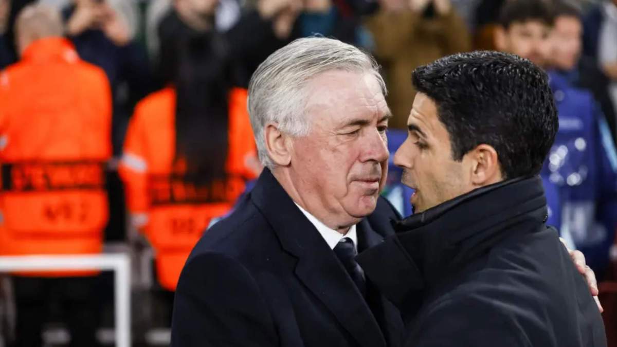 Carlo Ancelotti se saluda con Mikel Arteta antes del Arsenal-Real Madrid de este martes. Carlo Ancelotti se saluda con Mikel Arteta antes del Arsenal-Real Madrid de este martes.
