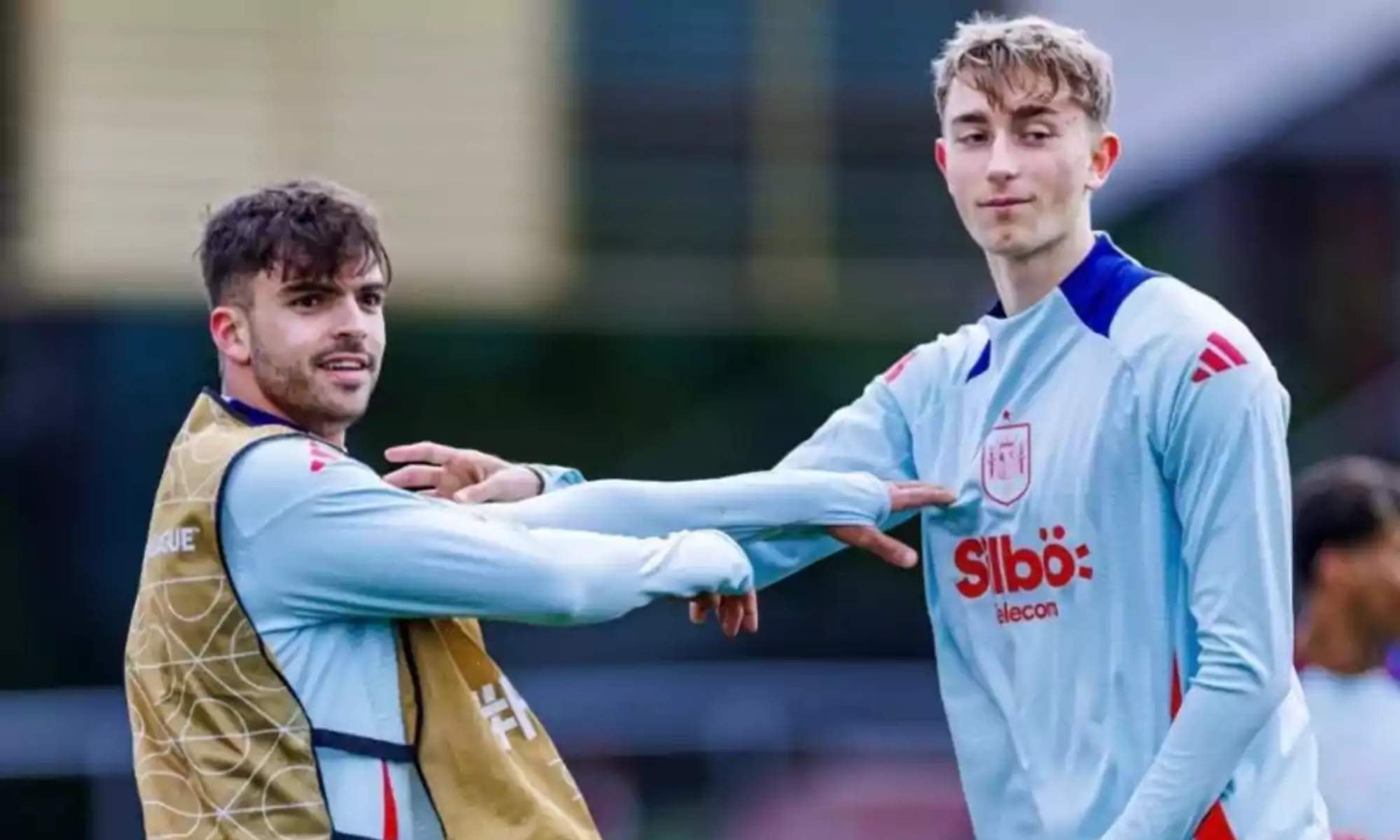 Raúl Asencio y Dean Huijsen durante la última concentración de la Selección española por la que ambos fueron convocados.