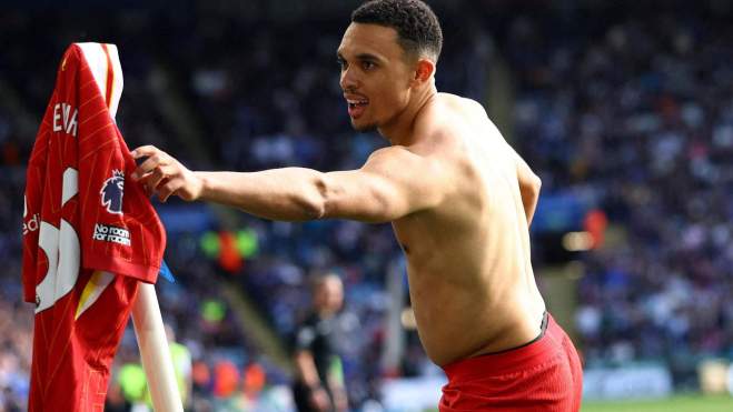 Trent Alexander-Arnold será el primer fichaje del Real Madrid para el curso 2025/2026. Trent Alexander-Arnold será el primer fichaje del Real Madrid para el curso 2025/2026.