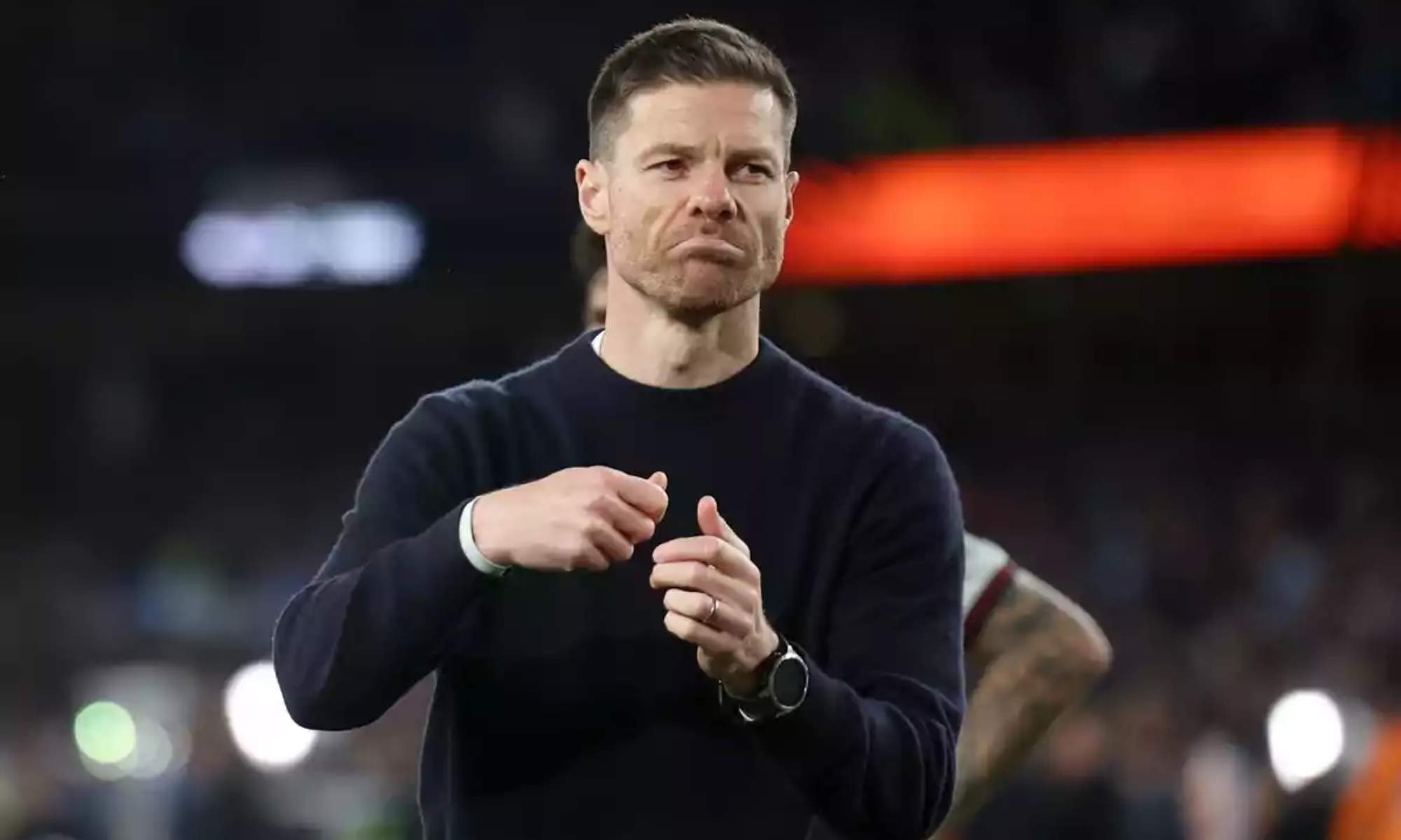 Xabi Alonso habría recibido una mala noticia en las últimas horas y uno de los fichajes que quería para el Real Madrid estaría casi descartado.