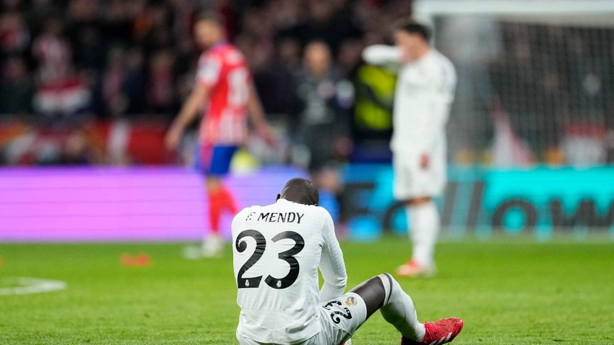 Mendy lesionado en el Metropolitano Mendy lesionado en el Metropolitano