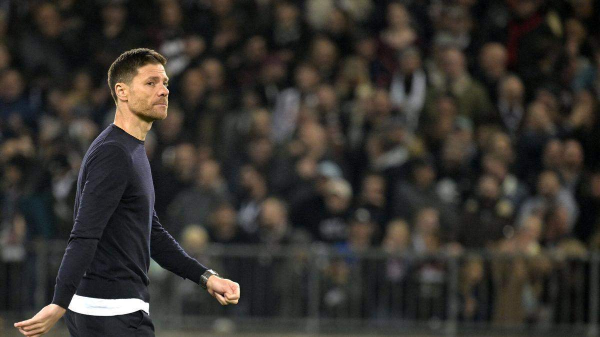 Xabi Alonso durante un encuentro del Bayer Leverkusen Xabi Alonso durante un encuentro del Bayer Leverkusen
