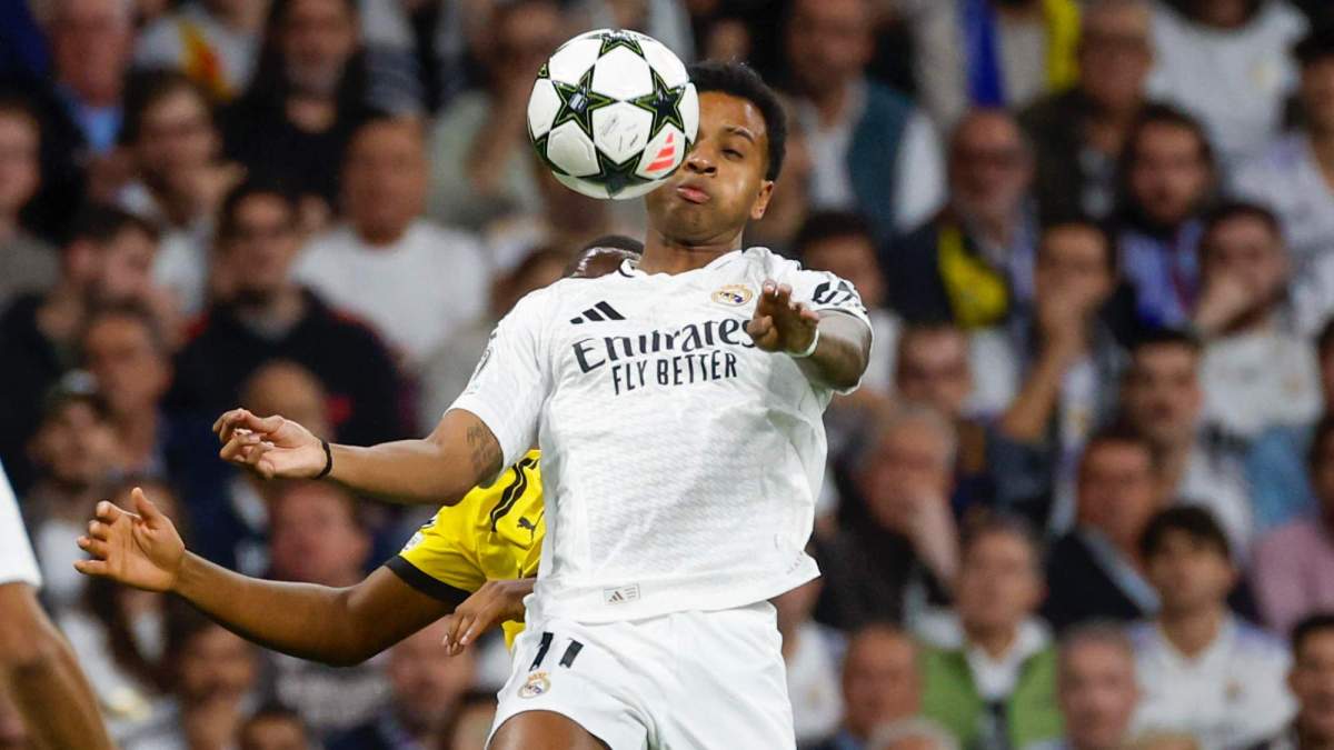 Rodrygo Goes, controlando un balón en un partido del Real Madrid contra el Borussia Dortmund en la presente edición de la Champions. Rodrygo Goes, controlando un balón en un partido del Real Madrid contra el Borussia Dortmund en la presente edición de la Champions.