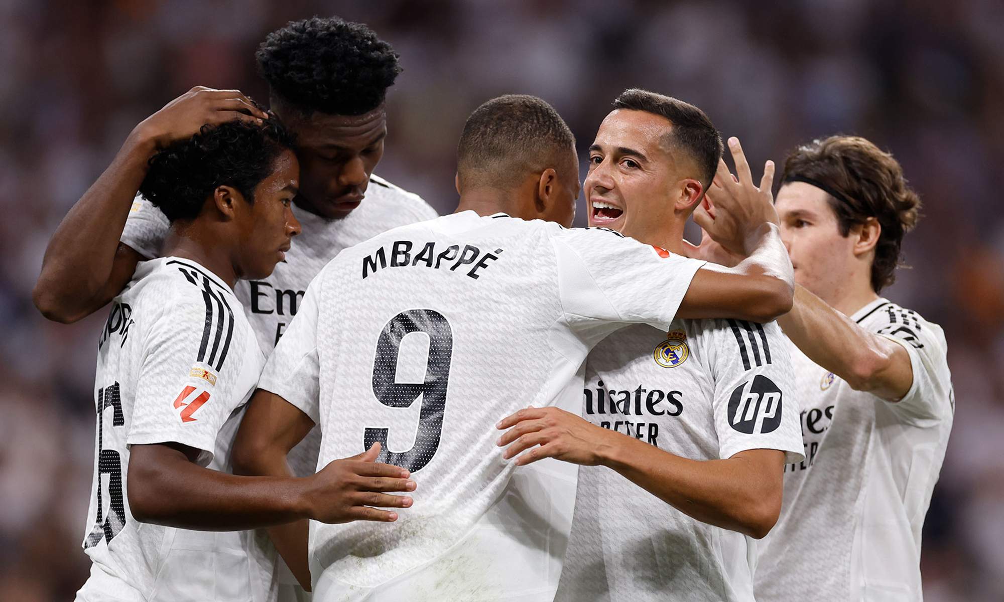 Jugadores del Real Madrid celebrando un gol. 
