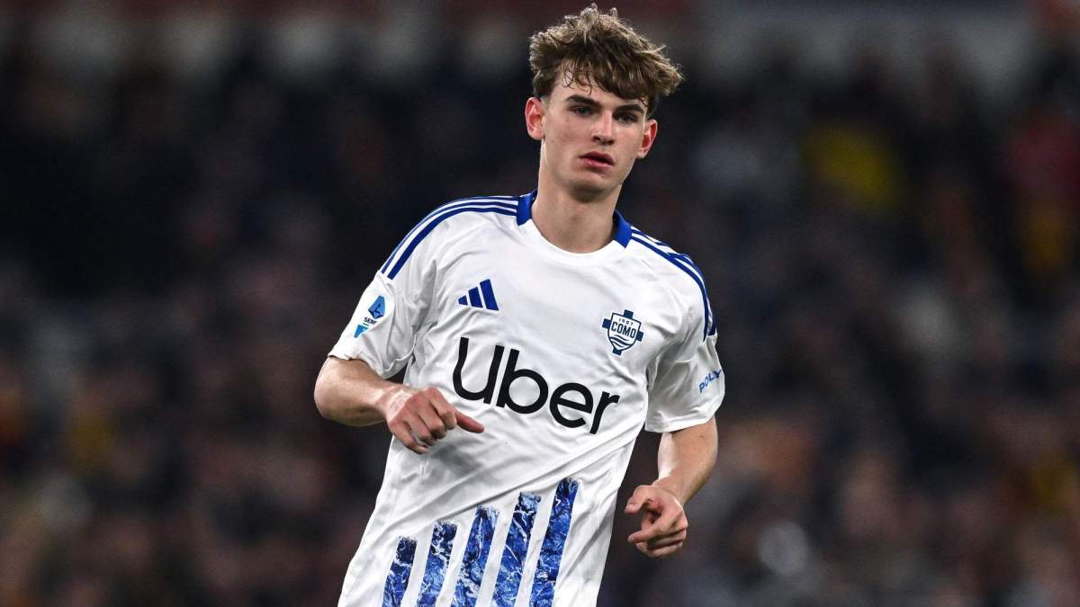 Nico Paz jugando un partido con el Como. Nico Paz jugando un partido con el Como.