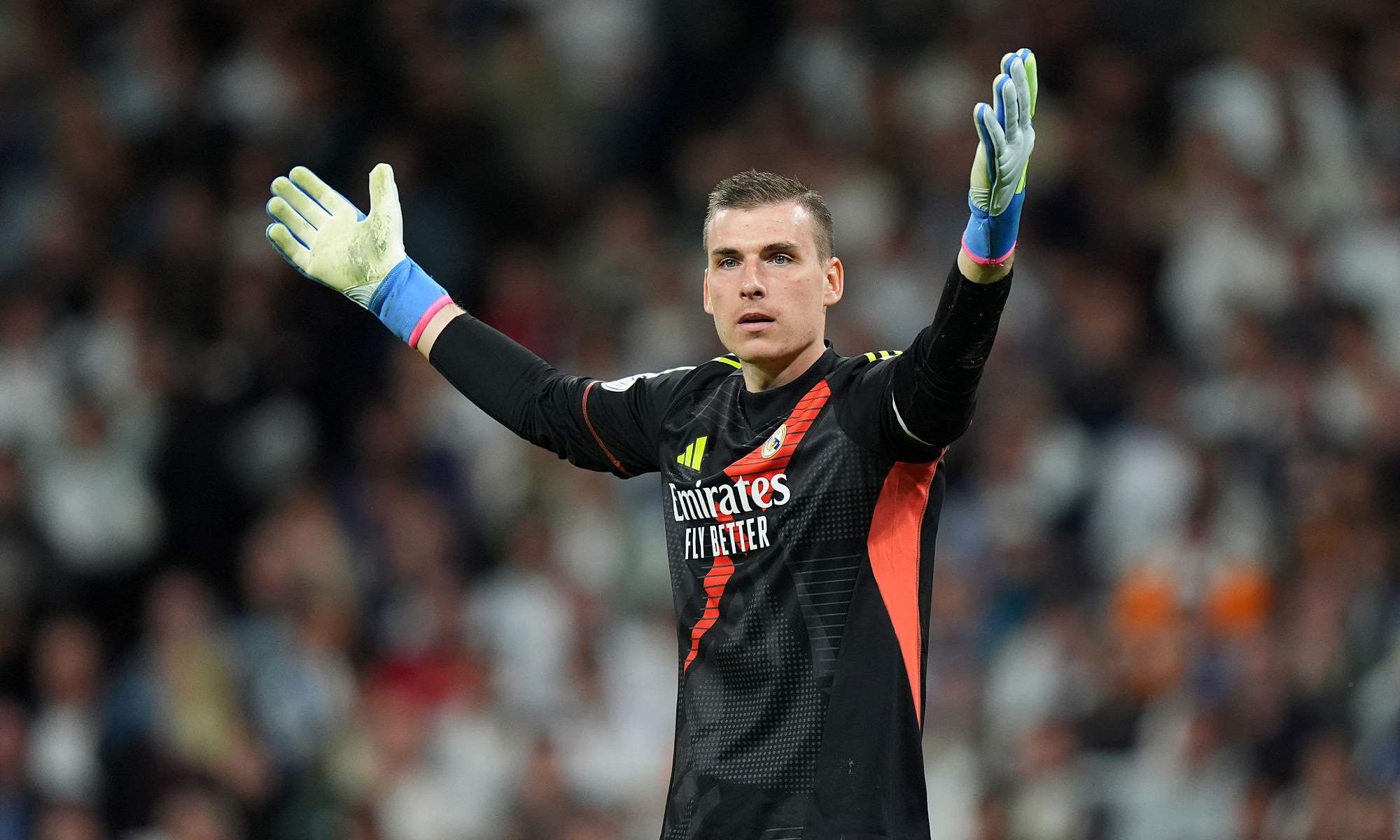 Andriy Lunin durante un partido con el Real Madrid, la pasada temporada.